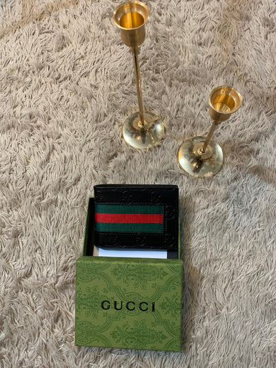 Gucci Signature Leather Band Wallet in classic black